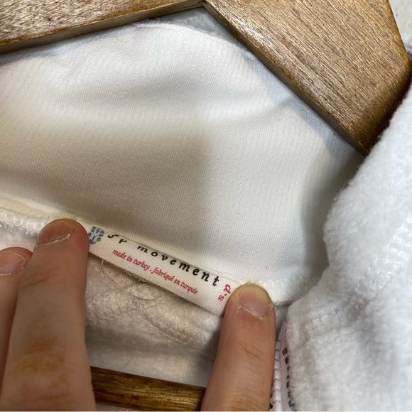 Free People Movement Great Heights Fleece 1/2 zip in white ski first layer - Picture 8 of 9